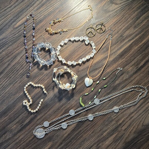 Contemporary Style Standing Acrylic Towel/Jewelry Holder w/ Costume Jewelry - Picture 1 of 8